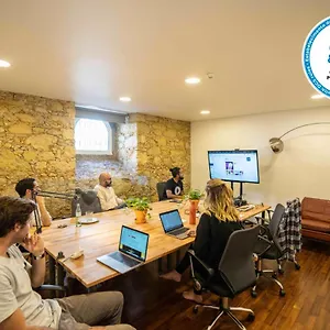 Draper Startup House For Entrepreneurs Hostal